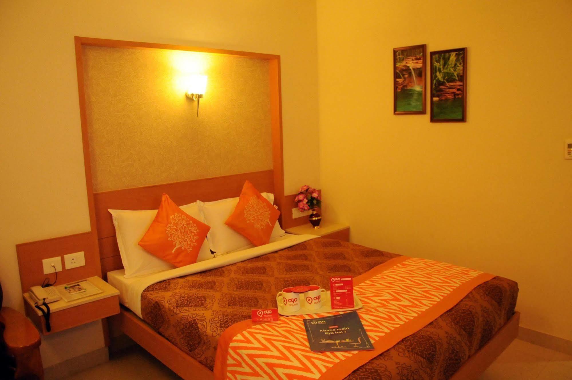 โฮเต็ล เลอ แกรนด์ Hotel โคอิมบาทอร์ ภายนอก รูปภาพ